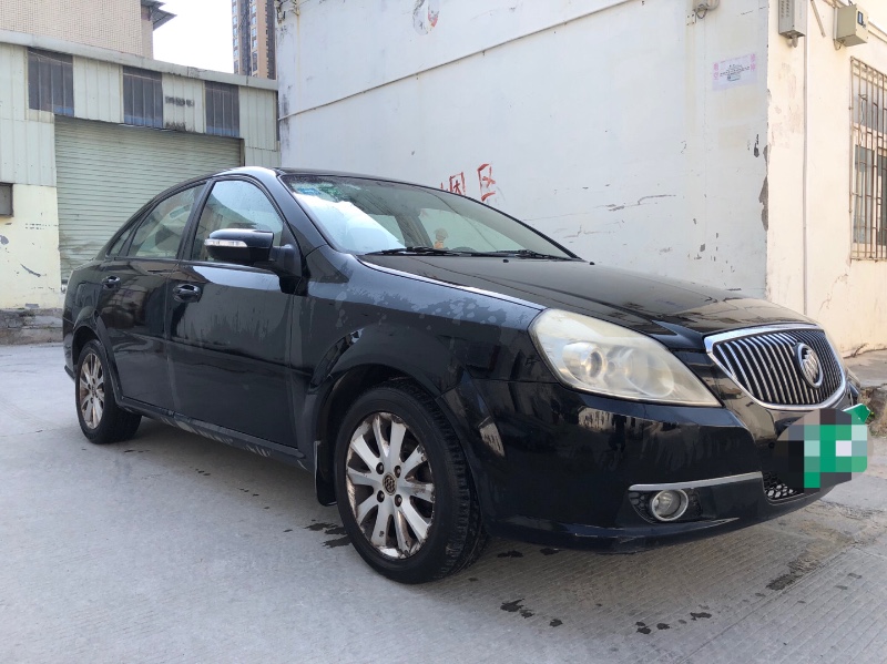 深圳10年别克凯越8