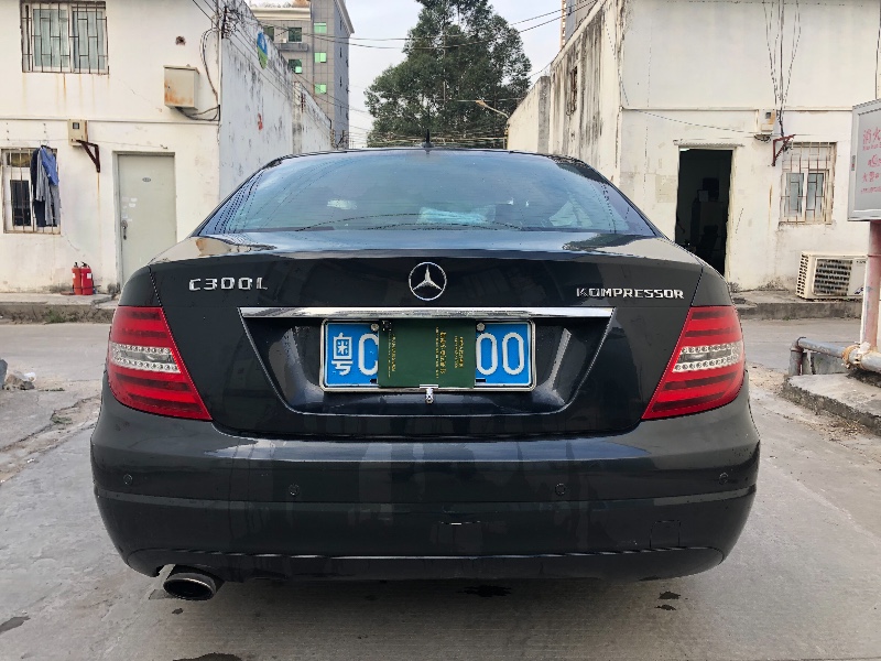 深圳12年奔驰C2