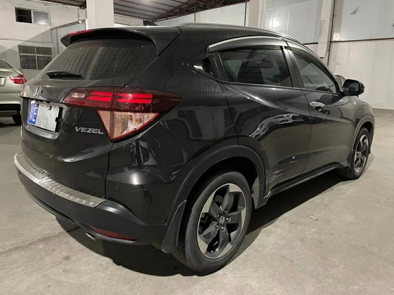 中山17年本田缤智5