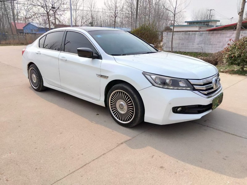 徐州15年本田雅阁3