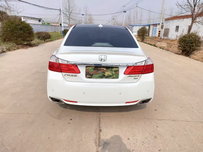 徐州15年本田雅阁4