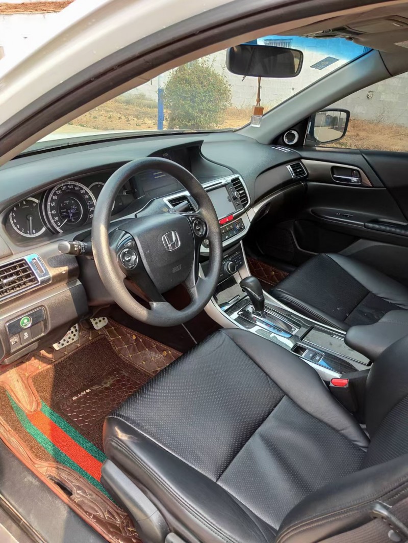 徐州15年本田雅阁8