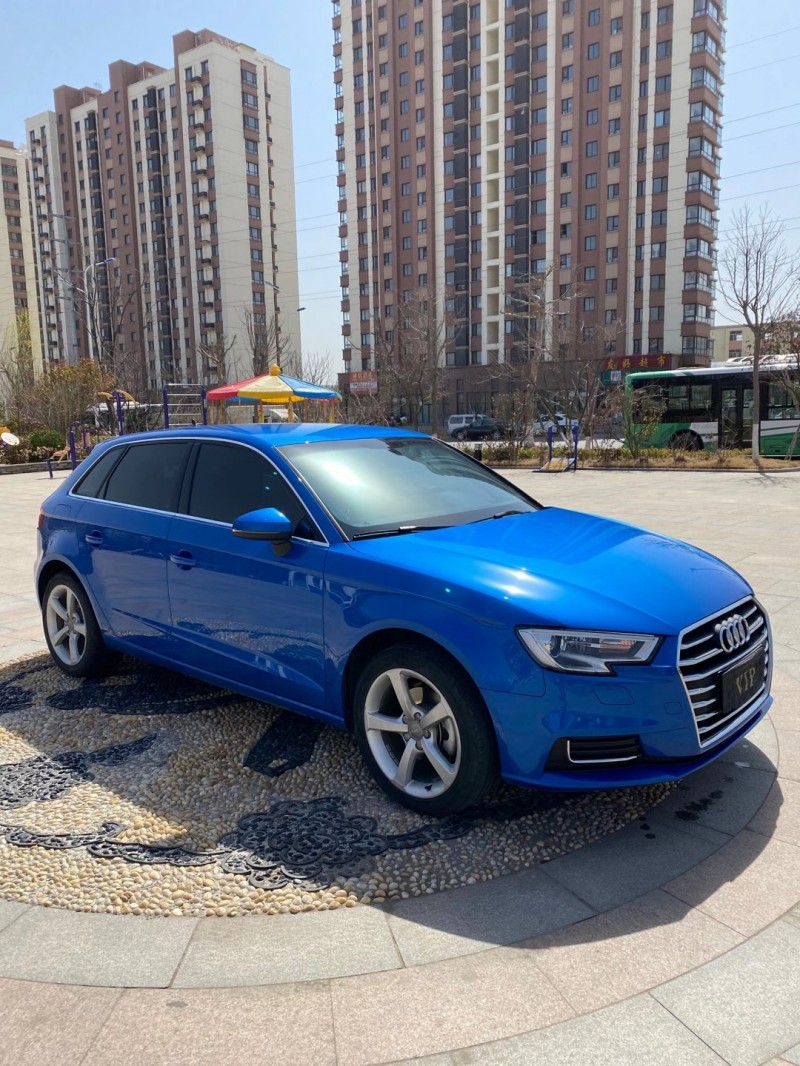 青岛20年奥迪A33