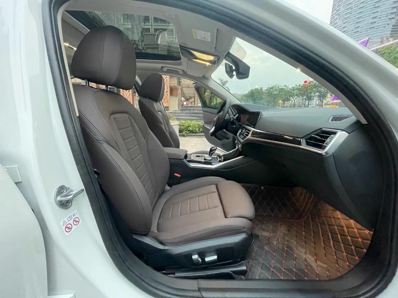 佛山21年宝马3系7