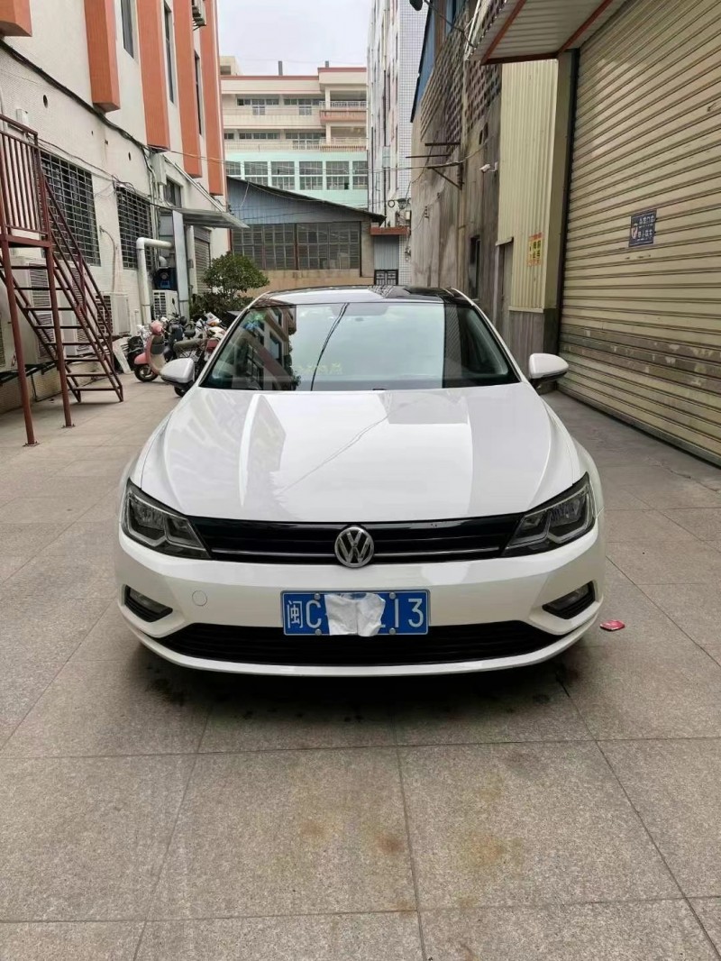 廈門17年大眾凌渡1