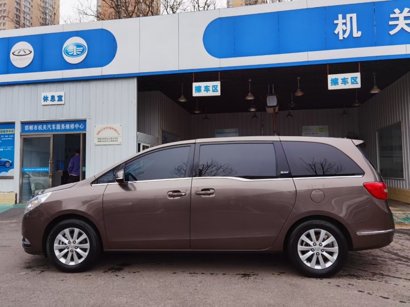 保定16年别克GL83