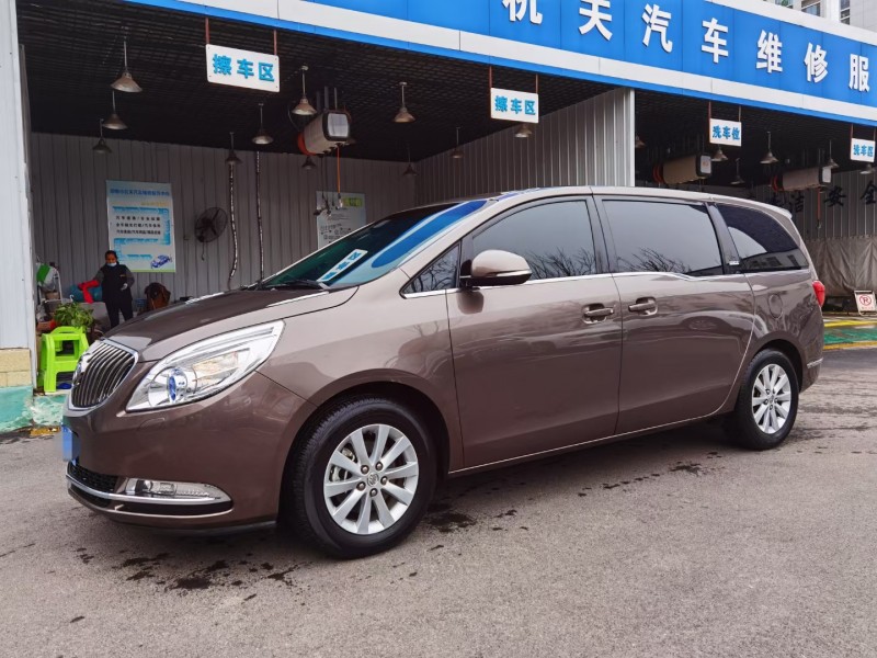 保定16年别克GL86