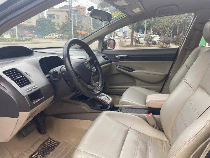 东莞11年本田思域6