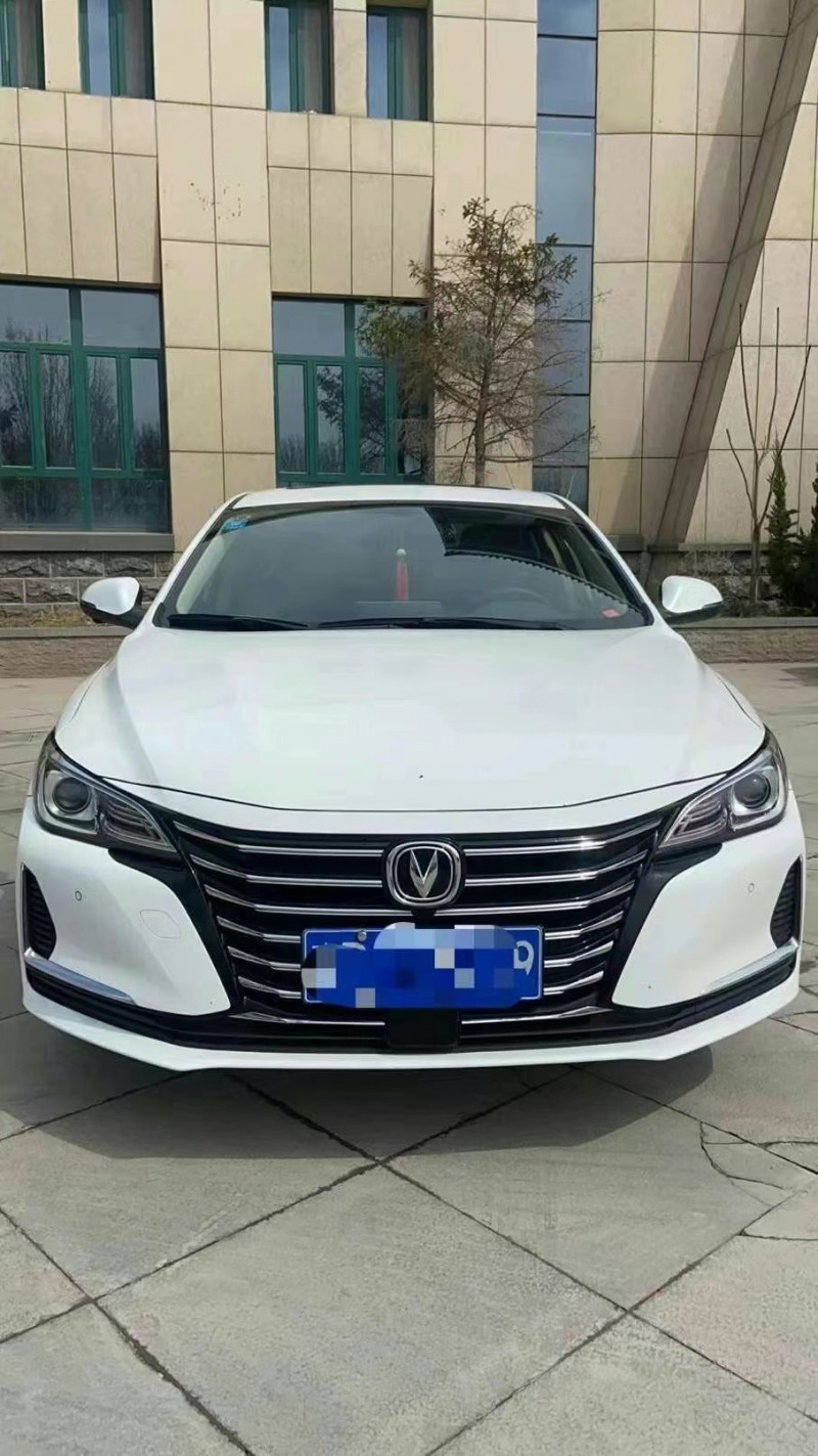 青岛20年长安汽车锐程CC1