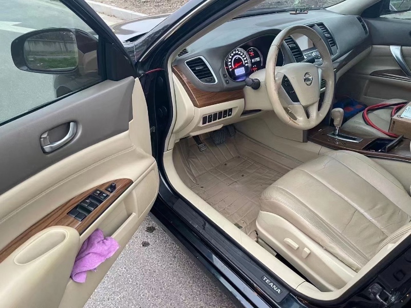 徐州11年日产天籁1