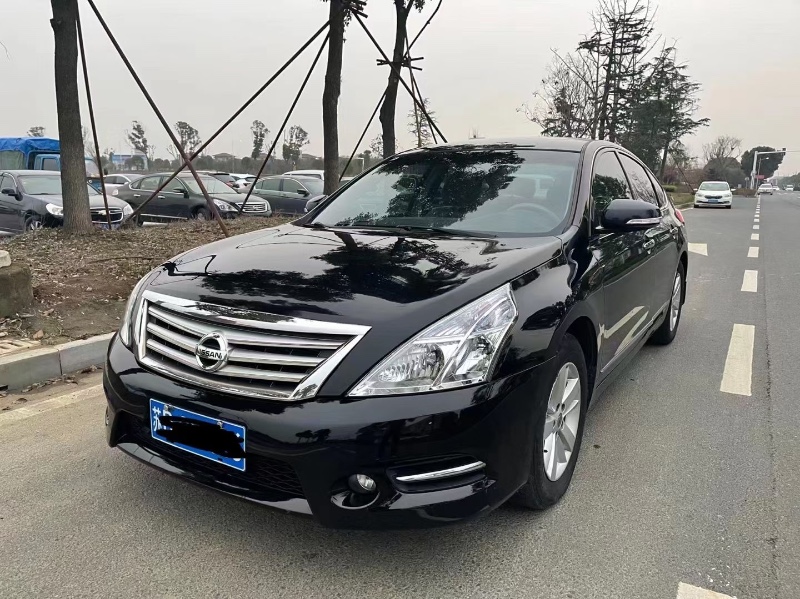 徐州11年日产天籁5