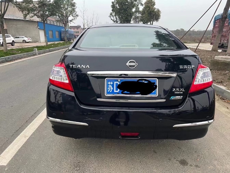 徐州11年日产天籁4