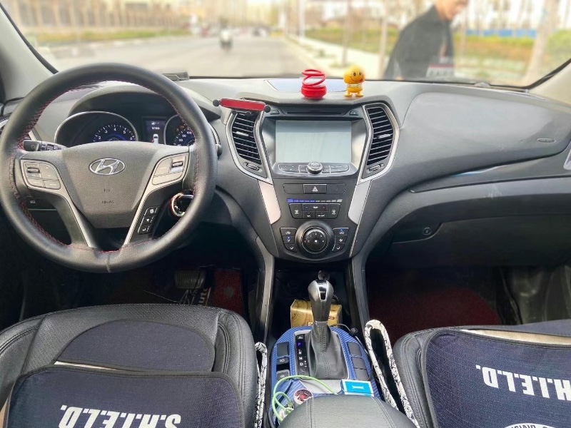 淄博14年现代新胜达5