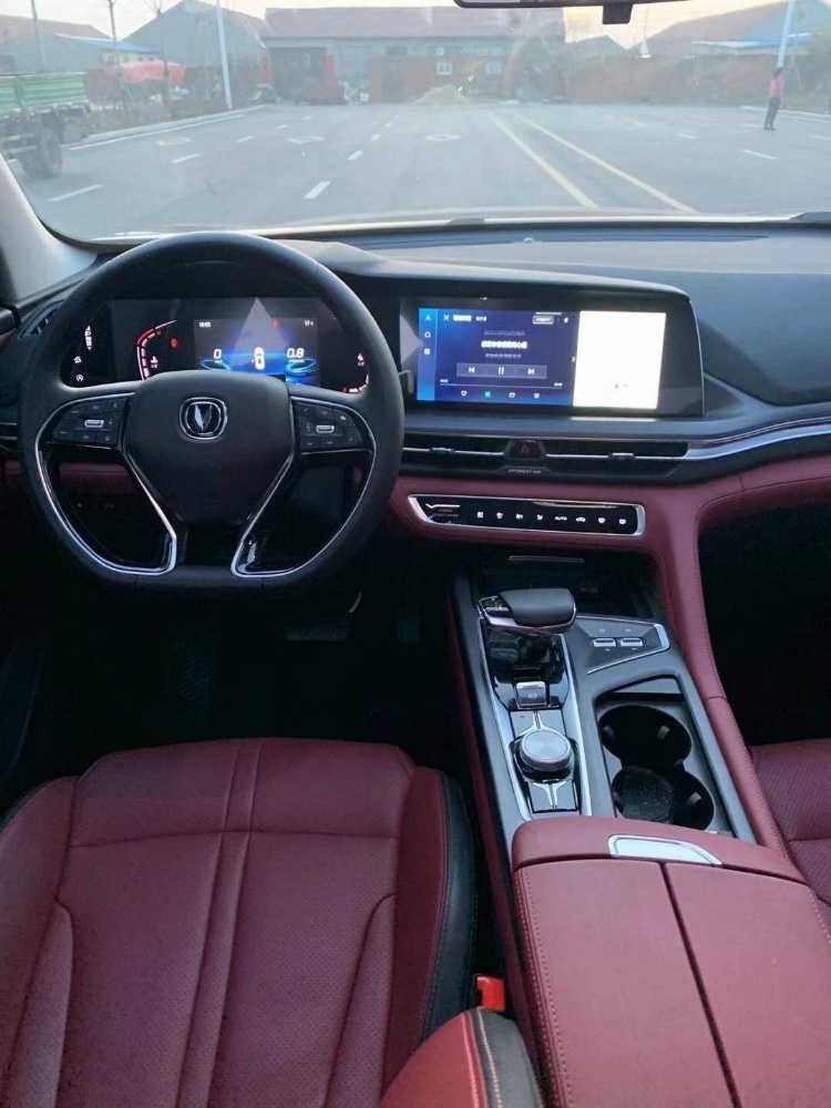 濟南20年長安汽車CS753