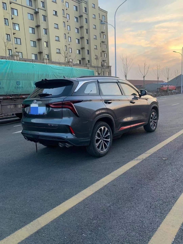 濟南20年長安汽車CS756