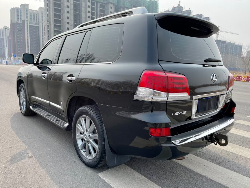 張家口11年雷克薩斯LX4
