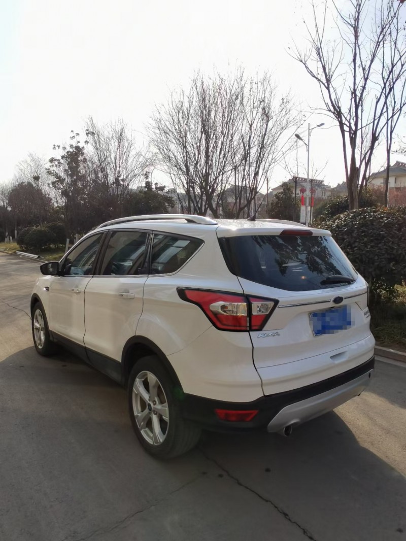 徐州17年福特翼虎5