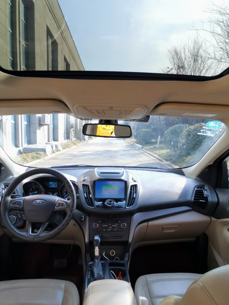 徐州17年福特翼虎1