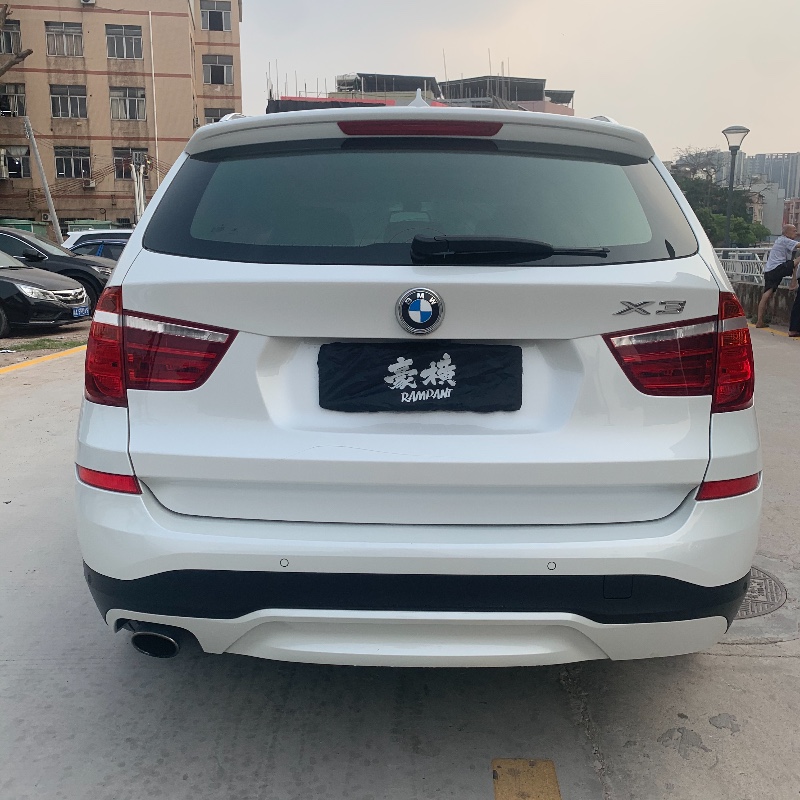 广州17年宝马X31