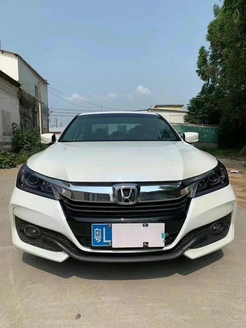 江门17年本田雅阁1