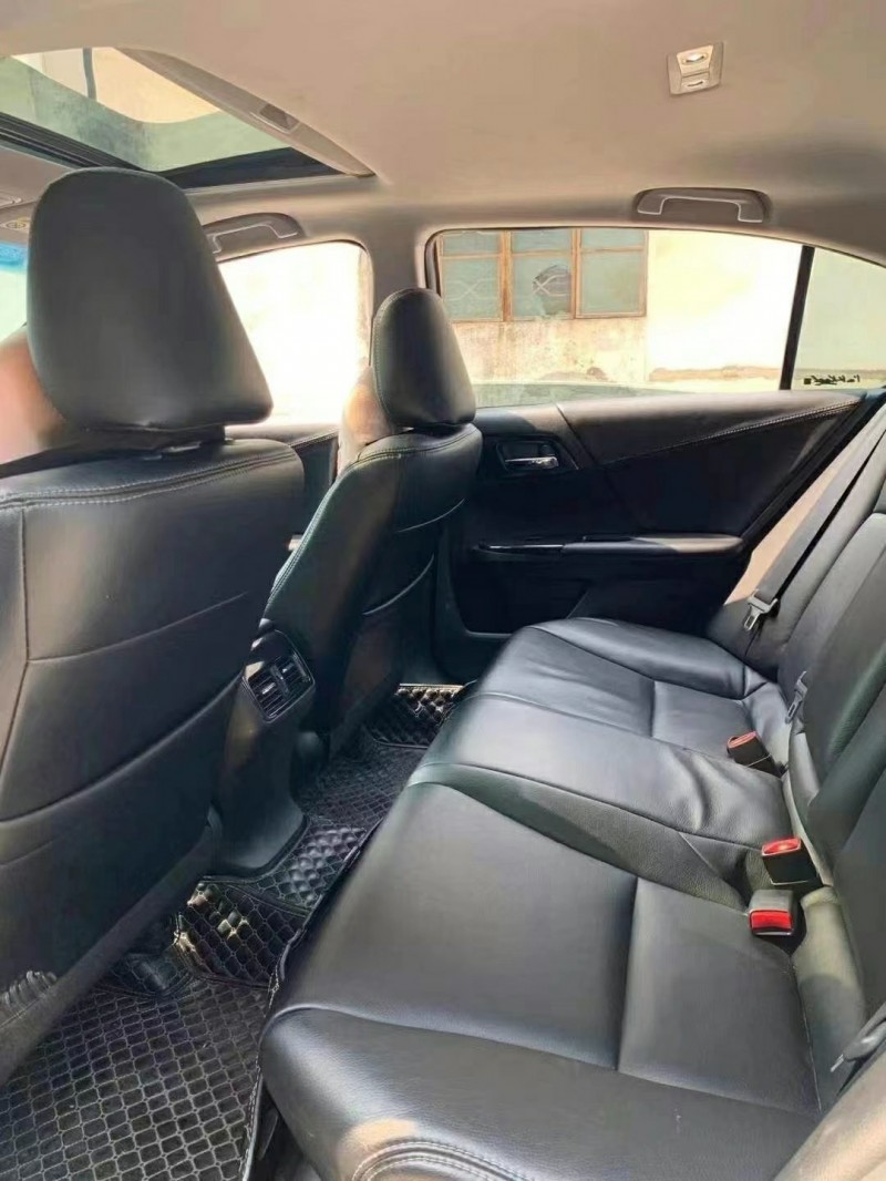 江门17年本田雅阁4