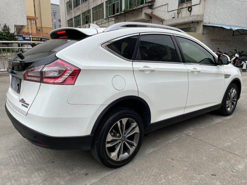 中山18年纳智捷优6 SUV4