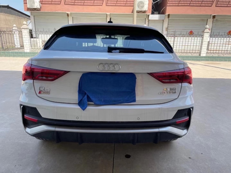 盐城20年奥迪Q34