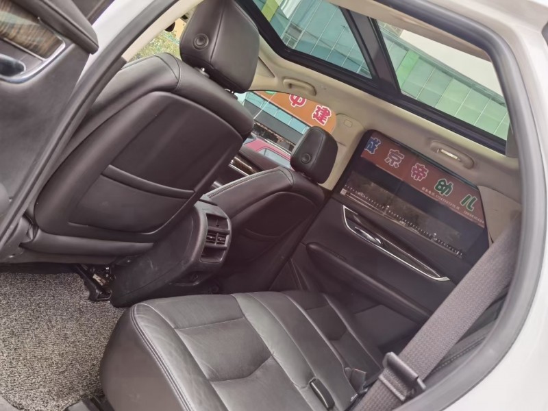 武汉18年凯迪拉克XT54