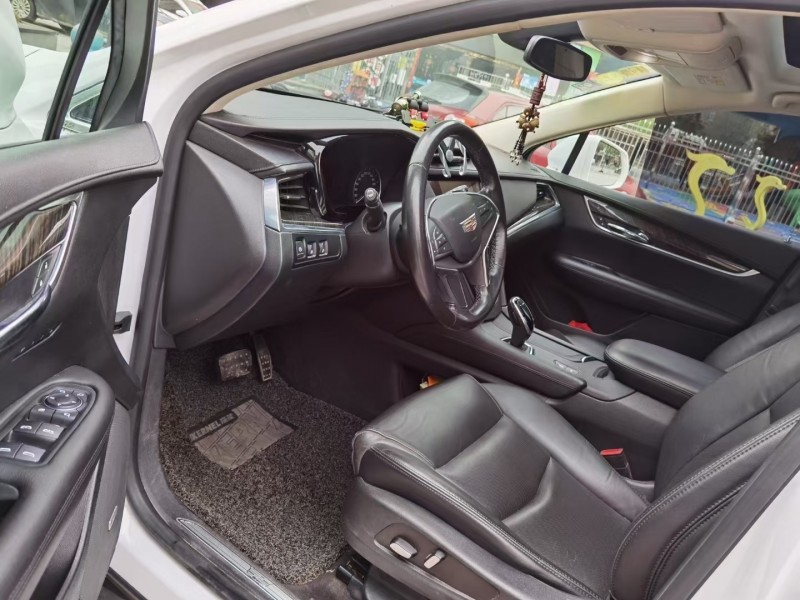 武汉18年凯迪拉克XT57