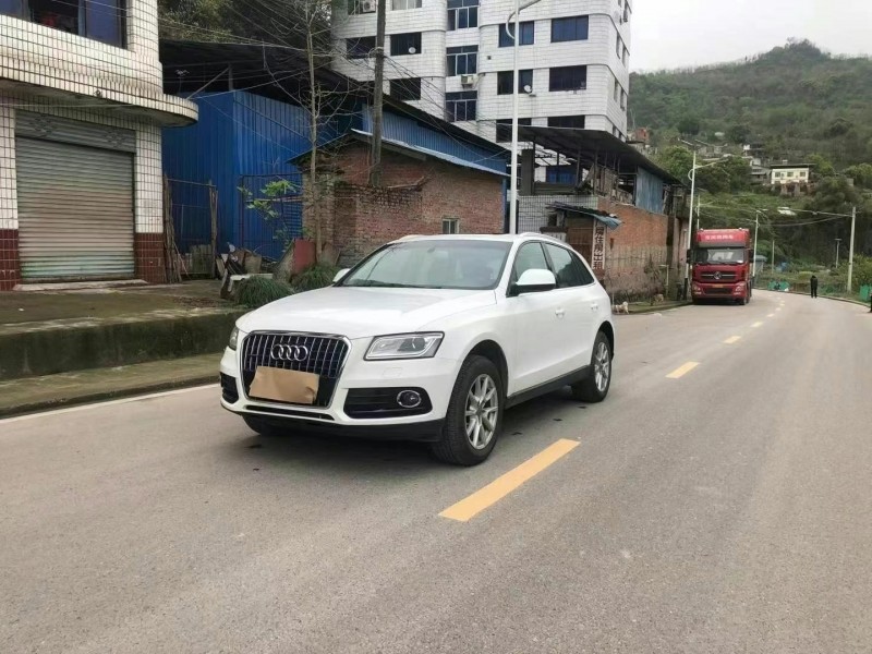重慶13年奧迪Q52