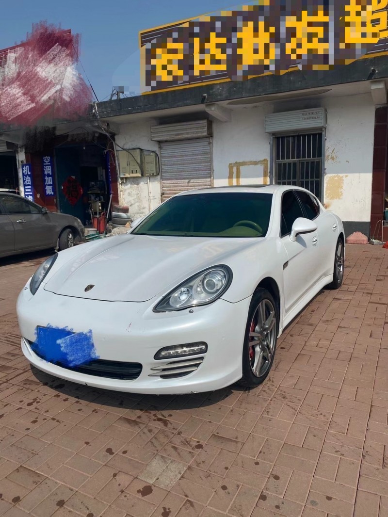 臨沂12年保時捷帕拉梅拉8
