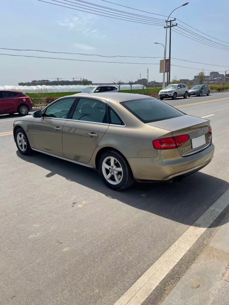 徐州13年奥迪A4L4