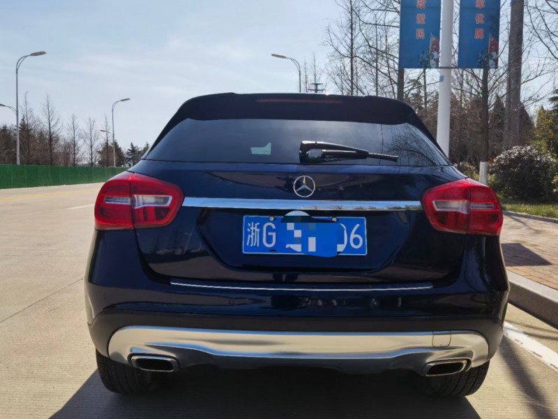 烟台16年奔驰GLA3
