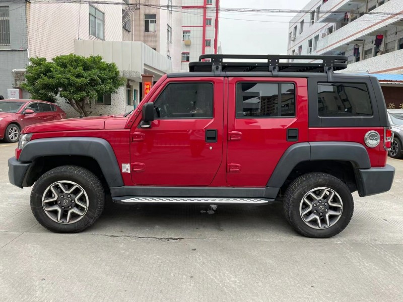 中山17年北京BJ402