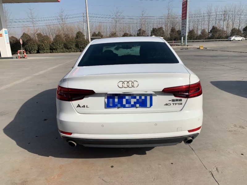 徐州17年奥迪A4L4