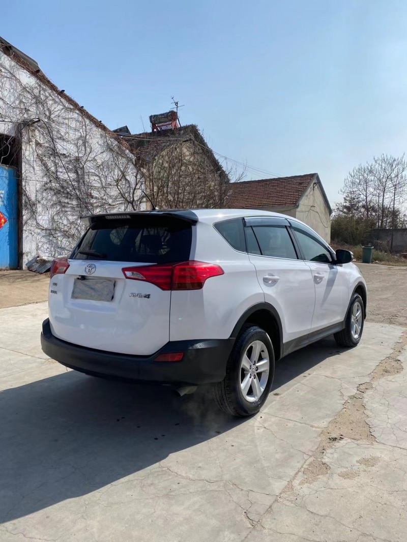 臨沂13年豐田RAV4榮放8