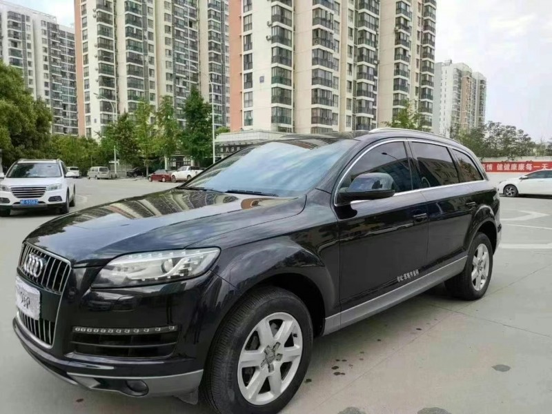 重慶14年奧迪Q79