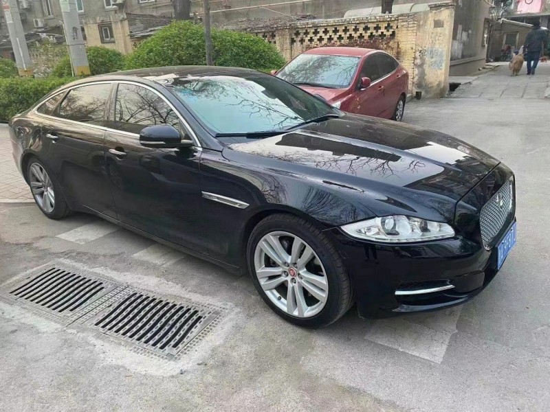 泰安13年捷豹XJ2