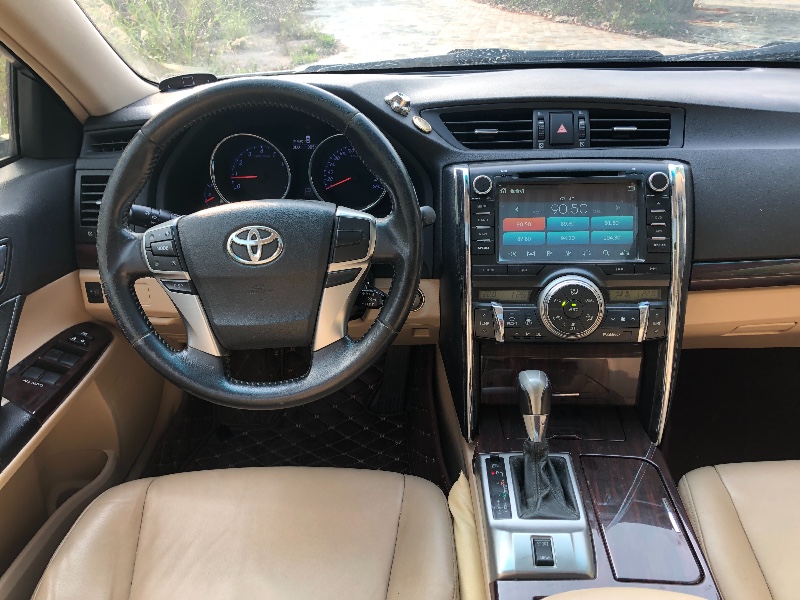 深圳13年丰田锐志5