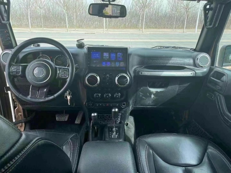 煙臺15年Jeep牧馬人2