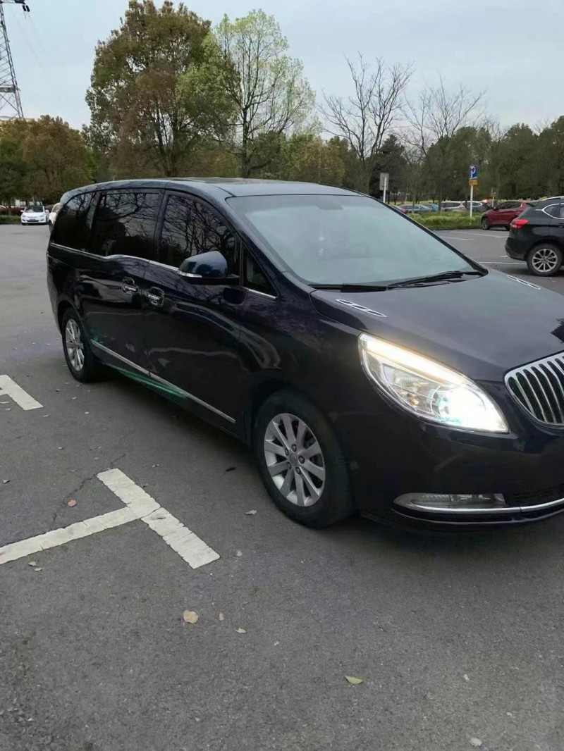 淄博11年别克GL82