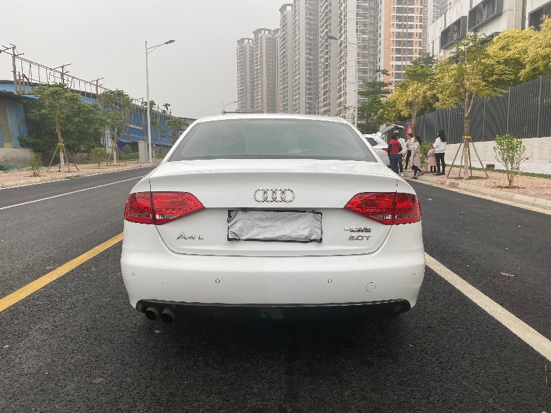 南寧11年奧迪A4L4
