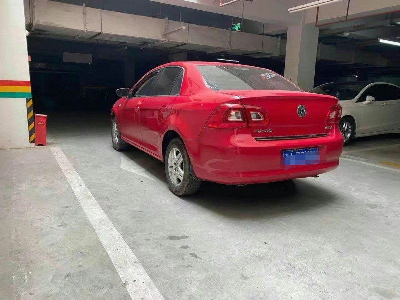 重慶11年大眾寶來7