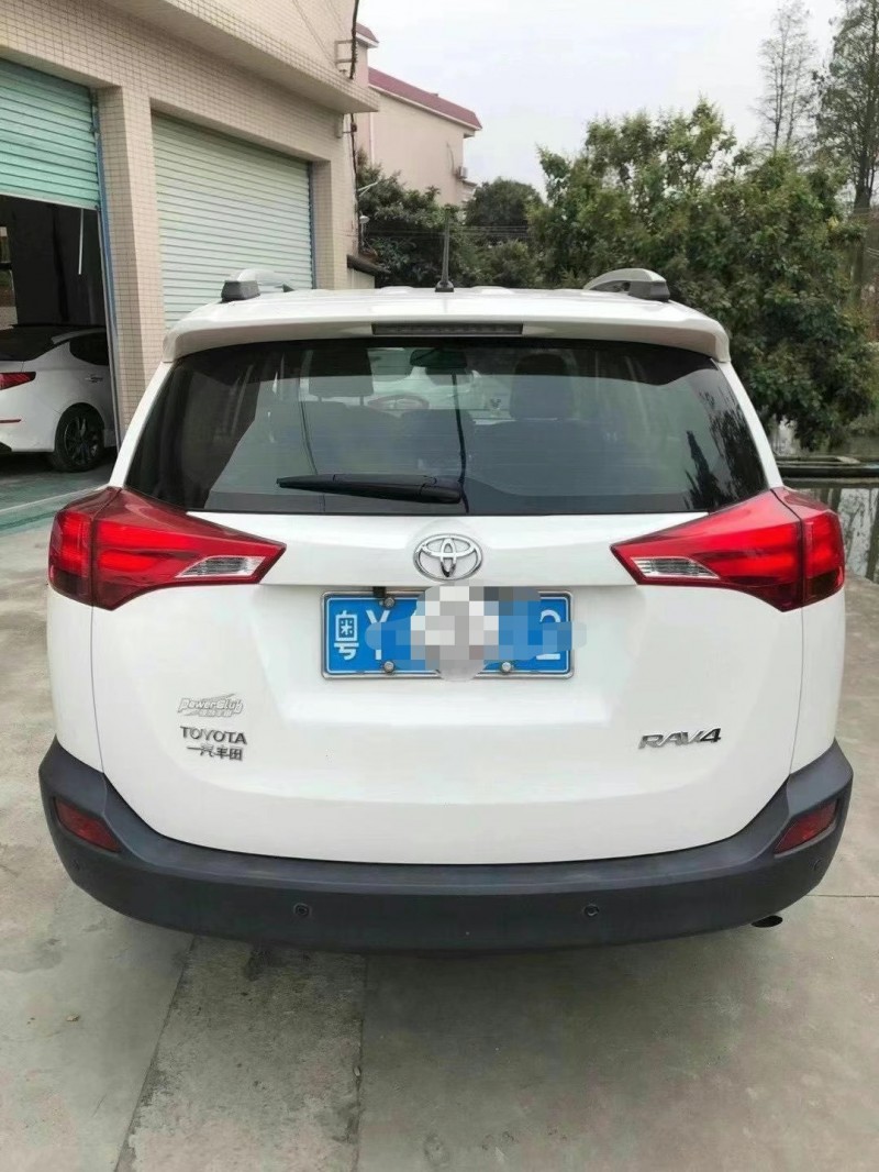 湛江14年豐田RAV41