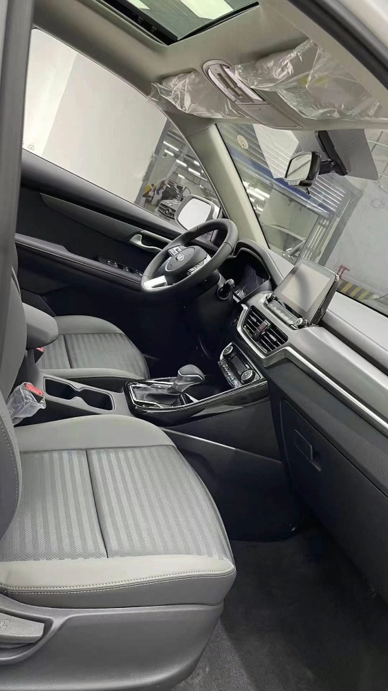 成都21年起亚智跑7