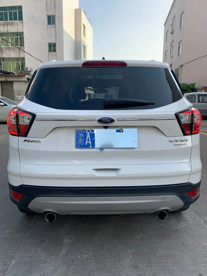 中山19年福特翼虎6