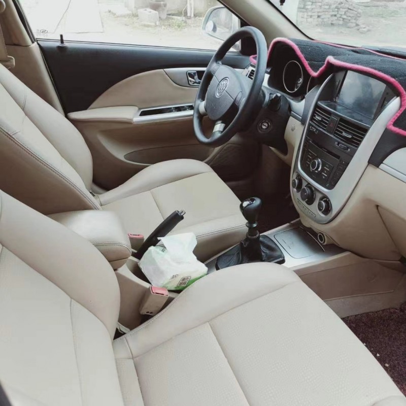 徐州14年别克凯越7