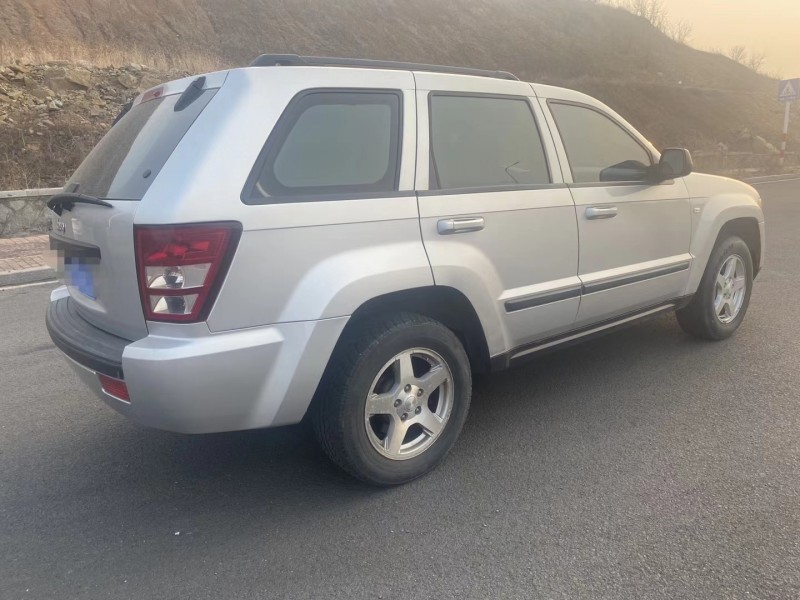 煙臺08年Jeep大切諾基3
