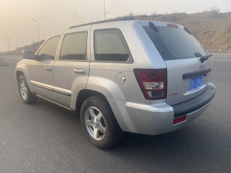 煙臺08年Jeep大切諾基2