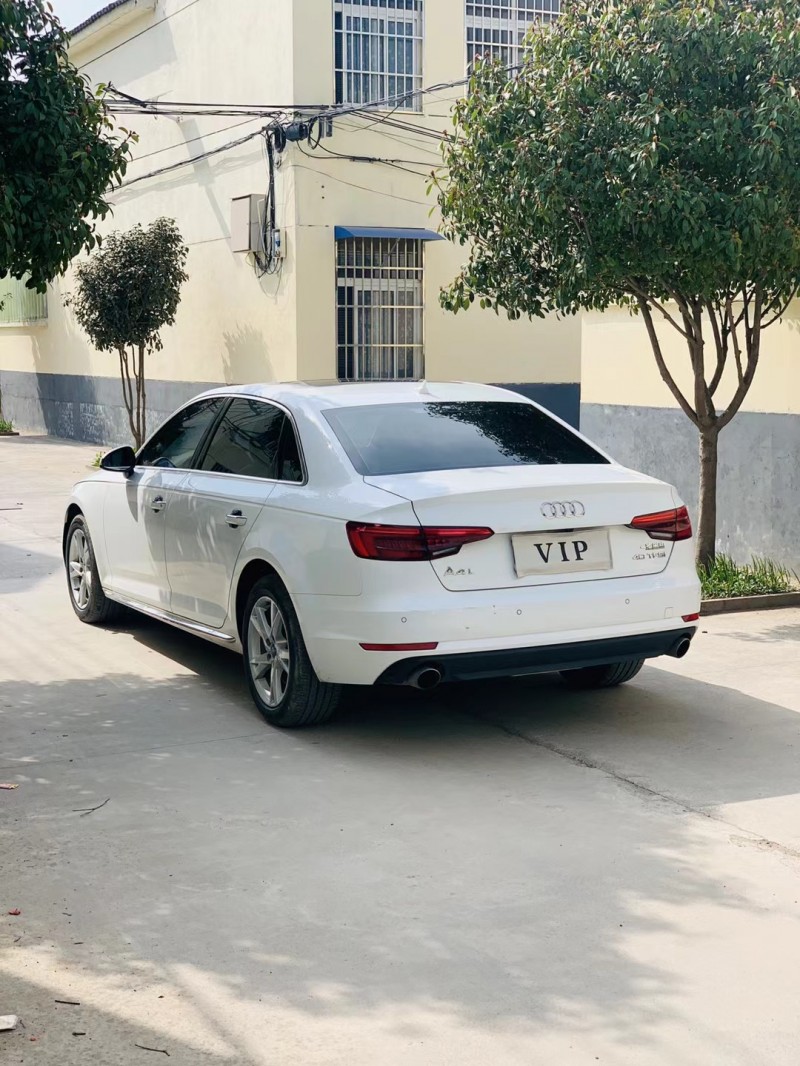 徐州17年奥迪A4L3